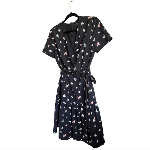 FRENCH CONNECTION FRIDA ARMOISE CREPE Faux WRAP DRESS 10 - Picture 4 of 11